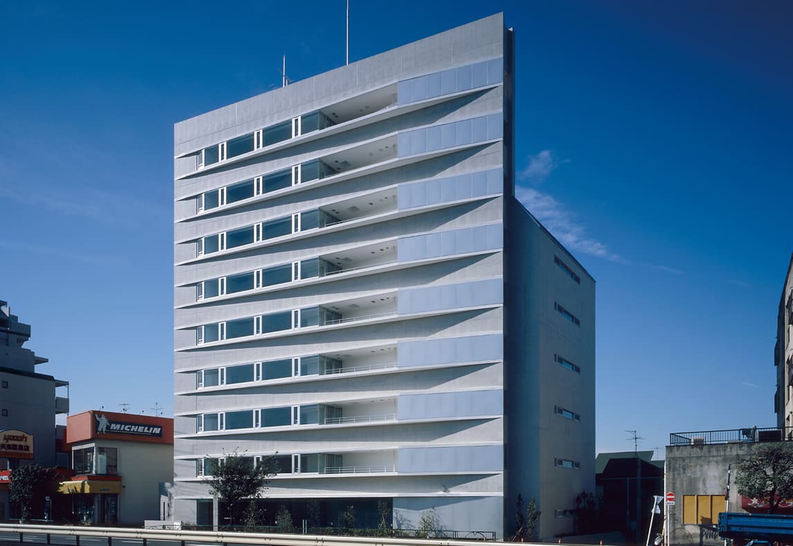 IPSE学芸大学 外観